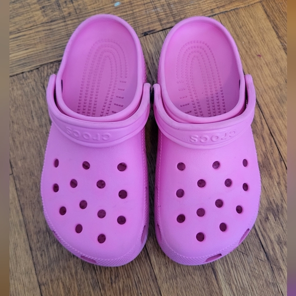 Pink Crocs - Picture 2 of 4